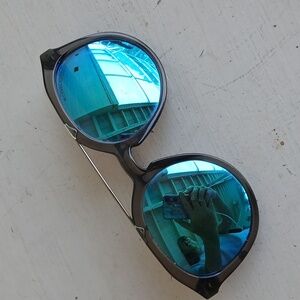 Michael Kors sunglass 2076 Cape May